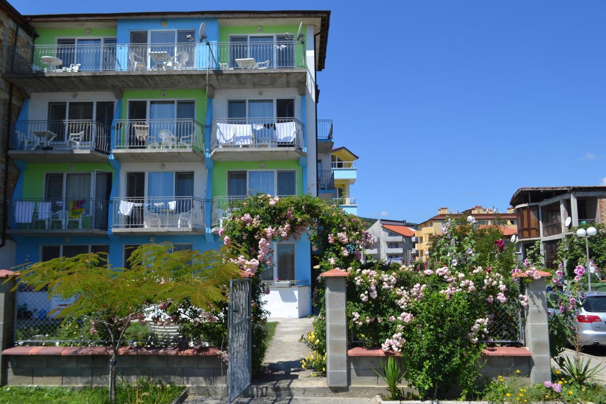 Galina Guest House Obzor Ngoại thất bức ảnh