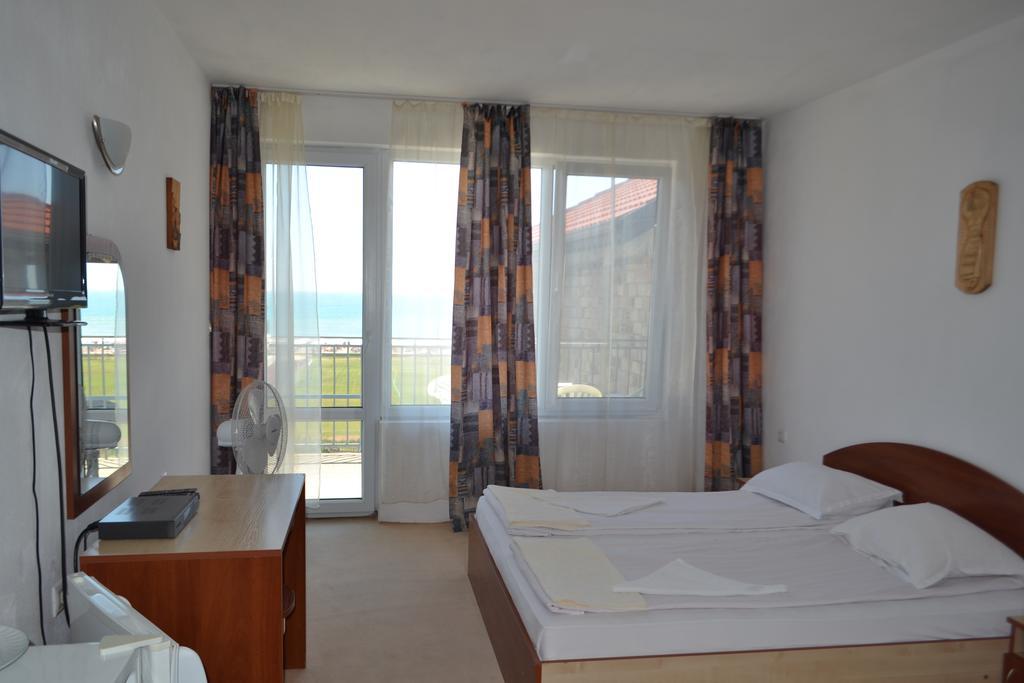 Galina Guest House Obzor Ngoại thất bức ảnh