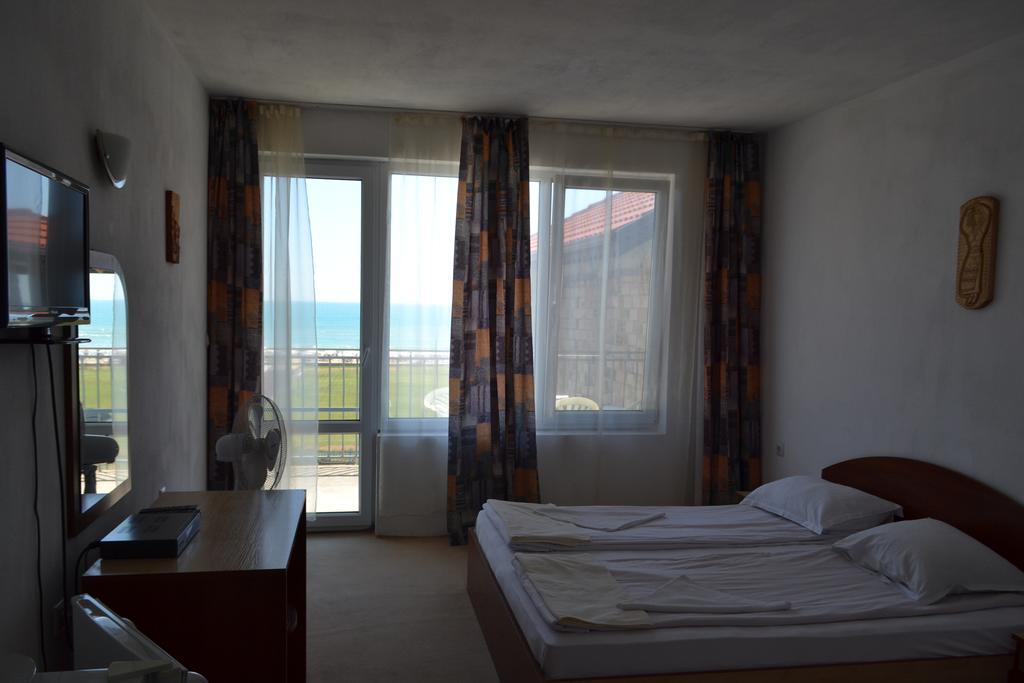 Galina Guest House Obzor Ngoại thất bức ảnh